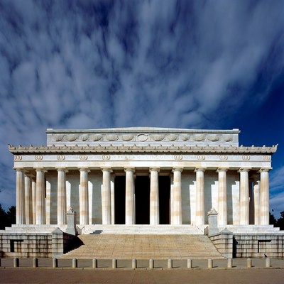 Lincoln Memorial with cloudy sky