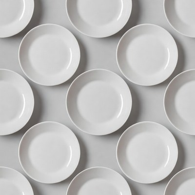 White Plates Seamless Pattern