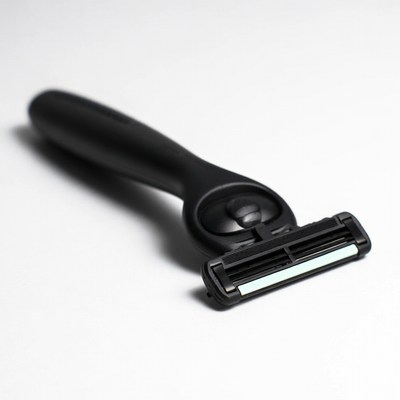 Black Modern Safety Razor
