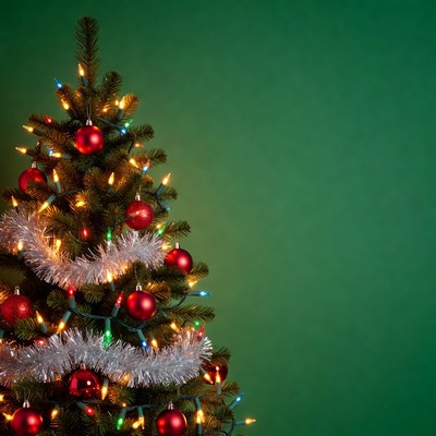 Christmas tree with lights and ornaments