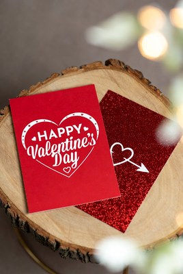 Happy Valentine's Day Cards on Wood