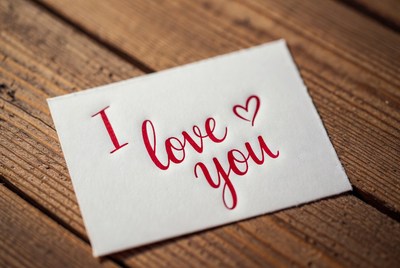 I Love You note on wood