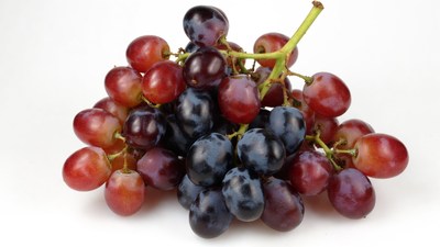 Bunch of red and black grapes