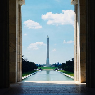 Washington Monument through Lincoln Memorial Columns