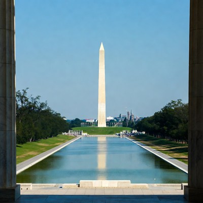 Washington Monument through Lincoln Memorial Columns