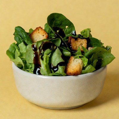 Spinach Salad with Croutons and Balsamic