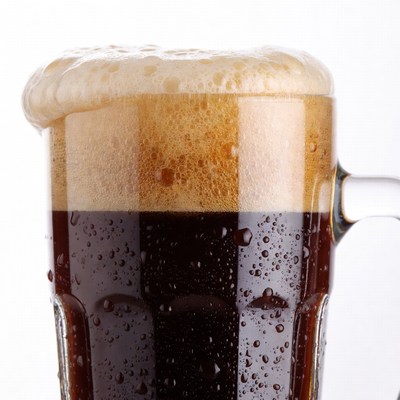 Beer mug with thick foam