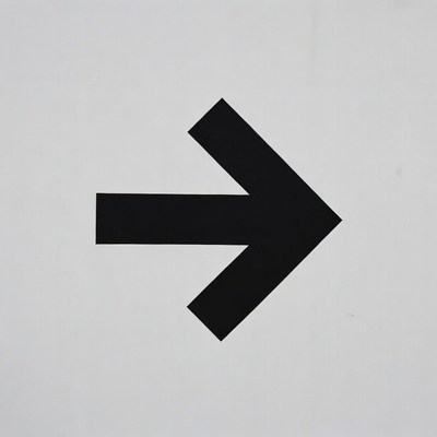Black right arrow icon