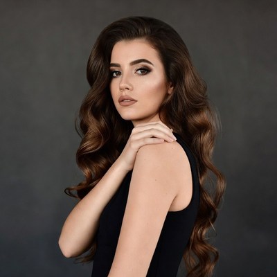 Woman with long wavy brown hair