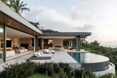 Modern Tropical Cliffside House with Infinity Pool