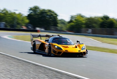 Yellow Koenigsegg Agera RS racing