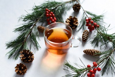 Tea Cup with Christmas Pine Cones