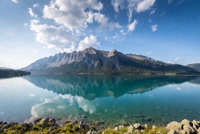 Majestic Mountains Reflecting in Lake