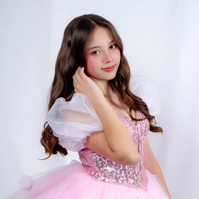 Girl in pink tutu dress