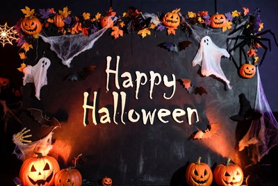 Happy Halloween Sign with Ghosts Pumpkins