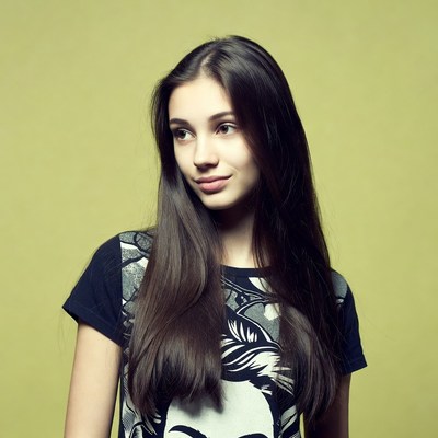 Young woman in graphic t-shirt