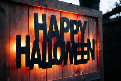 Lit Happy Halloween Wooden Sign