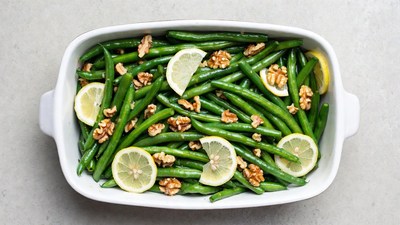 Green Beans with Walnuts and Lemon