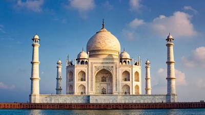 Taj Mahal by the river