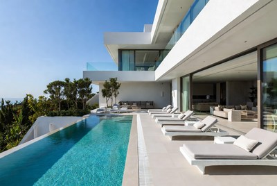Modern White Villa with Infinity Pool