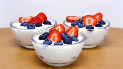 Yogurt with Strawberries and Blueberries