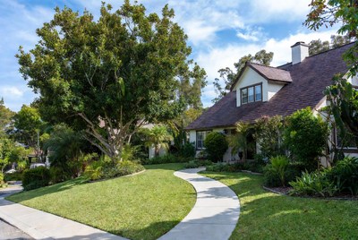 Beautiful house with curved walkway