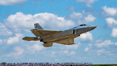F-35 Fighter Jet Flying Over Crowd
