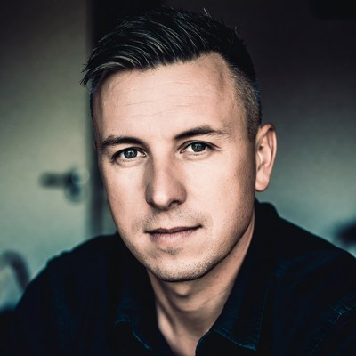 Man with undercut hairstyle