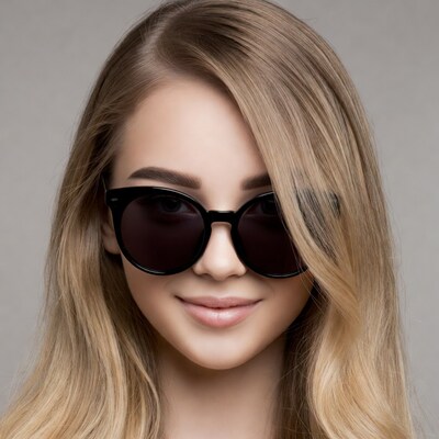 Blonde woman wearing sunglasses