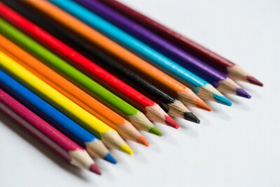 Colorful crayons arranged diagonally