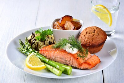 Salmon Dinner with Asparagus and Rice