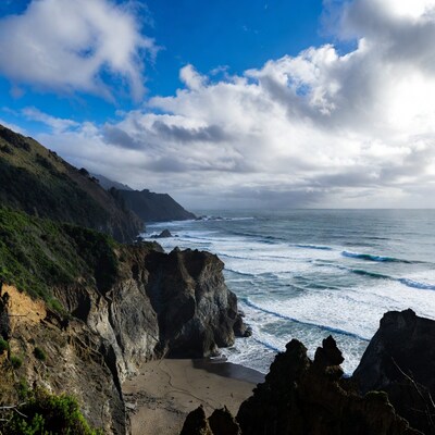 Dramatic Coastal Cliffs and Ocean Waves