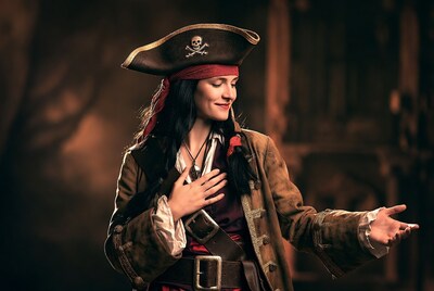 Woman in pirate costume