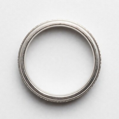 Silver wedding band ring