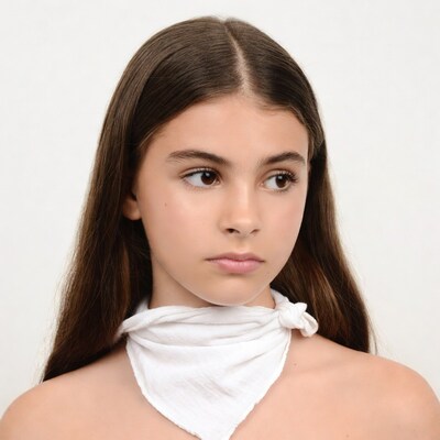 Girl wearing white neckerchief