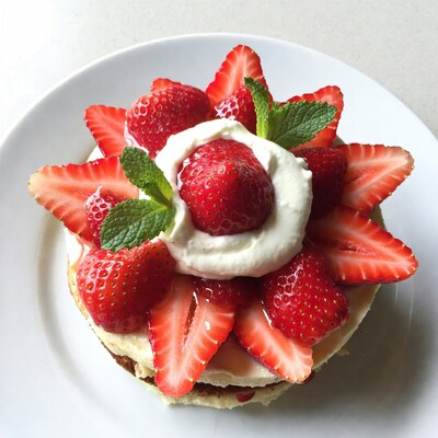 Strawberry Cheesecake with Whipped Cream
