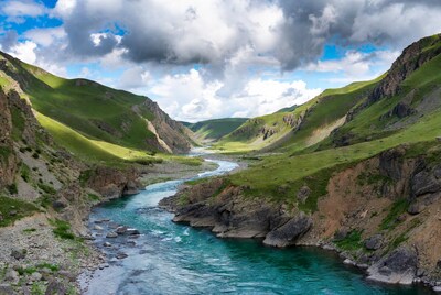 Turquoise River in Green Mountain Valley