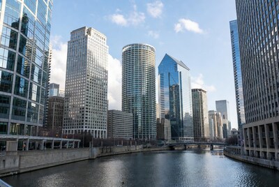 Chicago River skyscrapers skyline