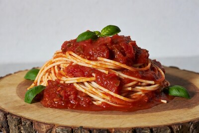 Spaghetti with tomato sauce