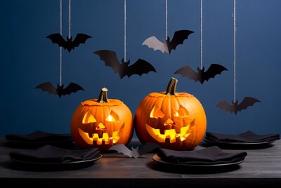 Halloween Jack-o-Lanterns with Hanging Bats