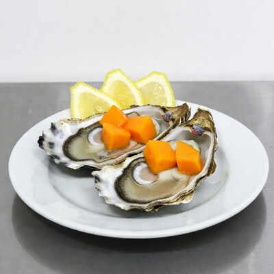 Oysters with mango and lemon