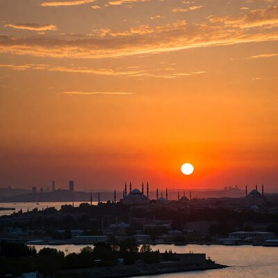Sunset over Blue Mosque Istanbul