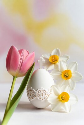 Pink tulip daffodils cross Easter egg