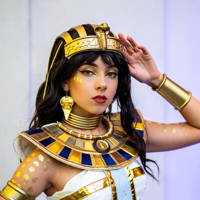 Woman in Cleopatra costume