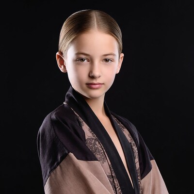 Girl in black kimono portrait