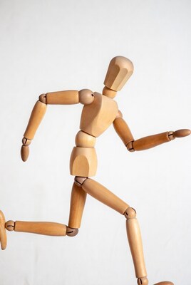 Wooden Mannequin Running Pose