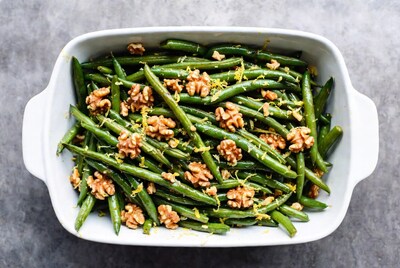 Green Beans with Walnuts and Lemon