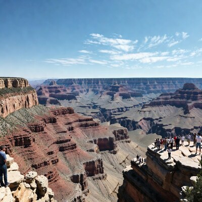 Grand Canyon View with Tourists