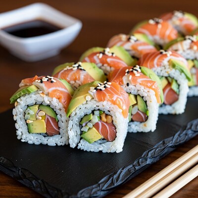 Salmon Avocado Sushi Rolls