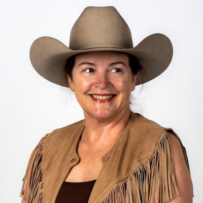 Smiling woman in cowboy hat